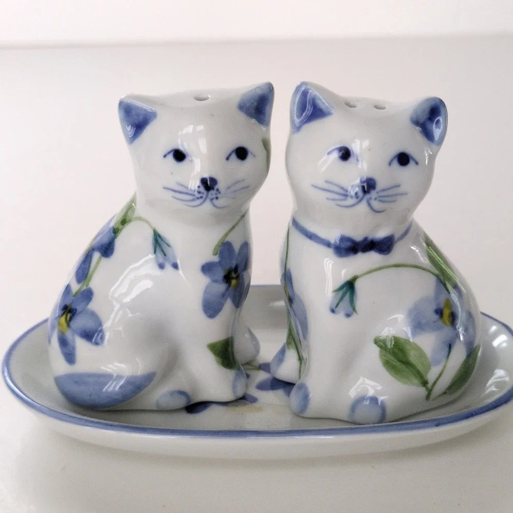 Unbranded charming vintage